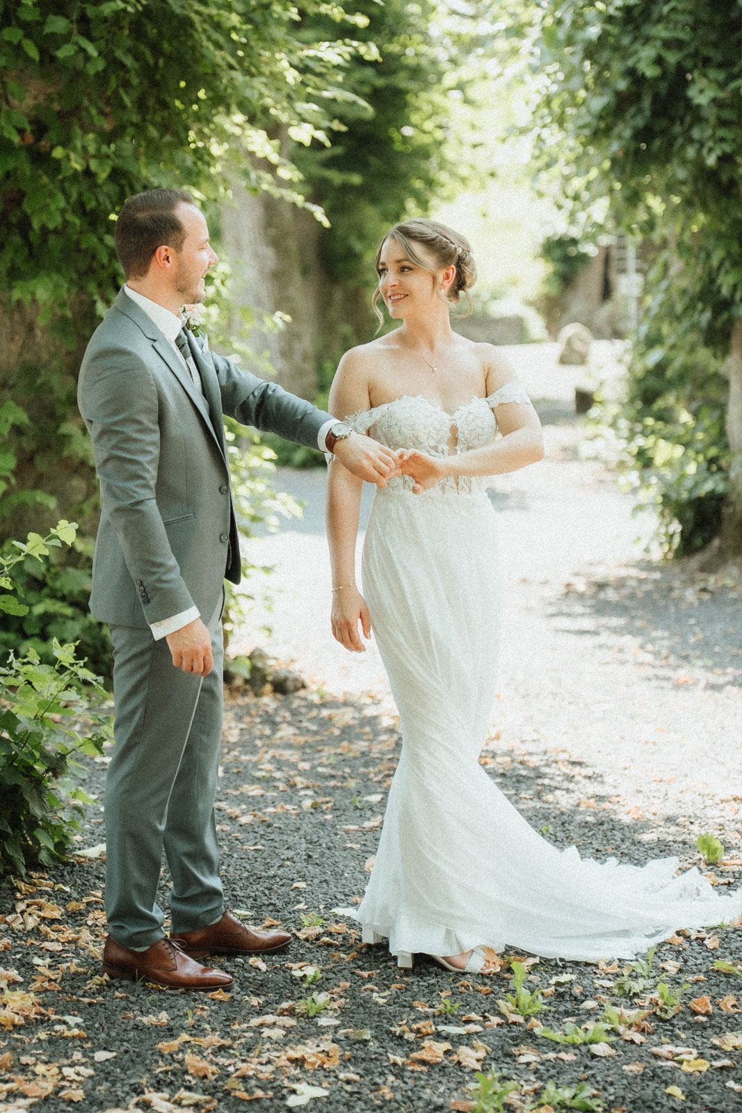 Yvonne aus Wallmerod im Westerwald in ihrem Brautkleid von Elaine Ferlita Sposa