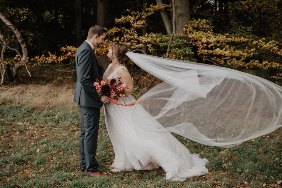 Louisa aus Lipporn bei Koblenz – Mein Brautkleid für unsere Herbsthochzeit im Taunus